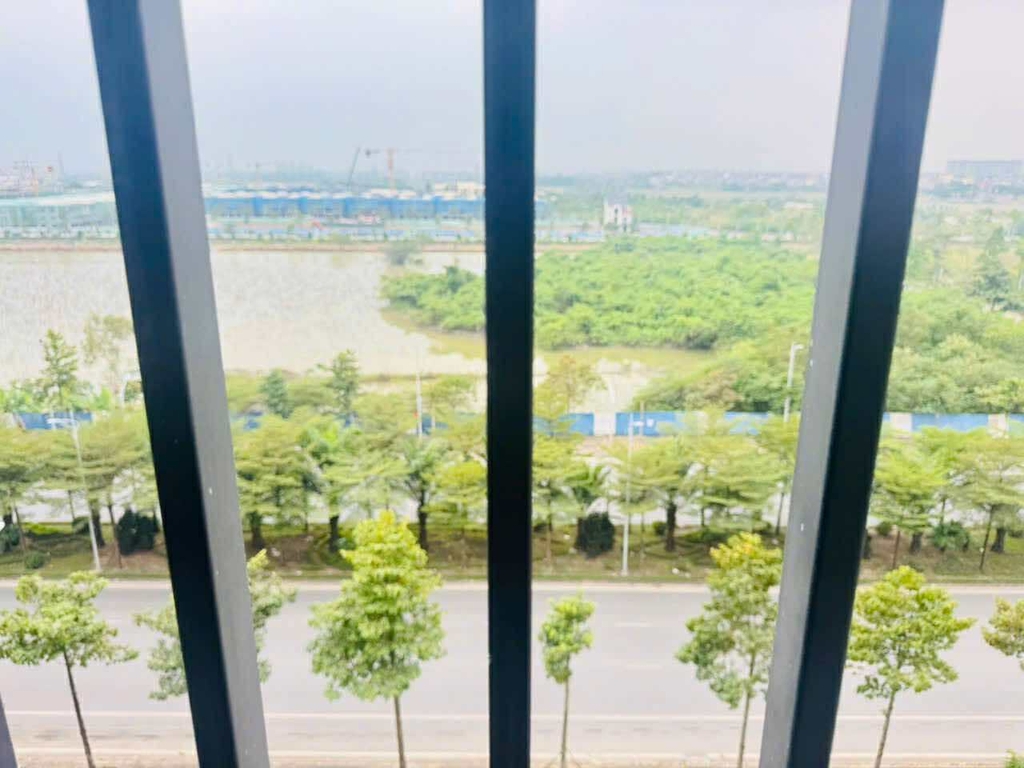 Bán căn góc 806HH03E 2 ngủ 80m2 view đường 6 tòa mới, KĐT Thanh Hà.