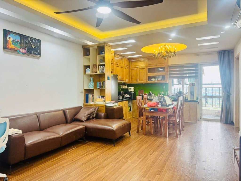 Bán căn góc 806HH03E 2 ngủ 80m2 view đường 6 tòa mới, KĐT Thanh Hà.