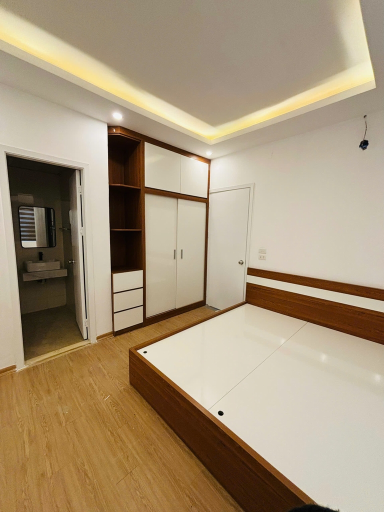 Bán căn góc 1806HH03F, 80m2, 2 ngủ, view đường, 6 tòa mới, KĐT Thanh Hà.