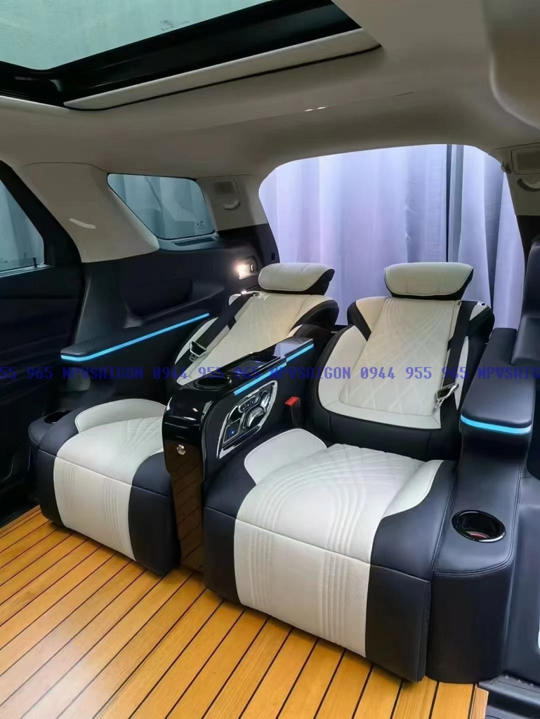  Ford Explorer độ ghế Limousine thương gia - MPVSAIGON