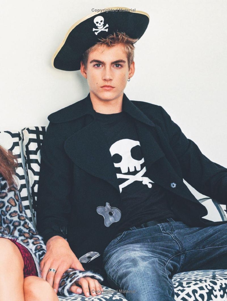 Fantasies: Carine Roitfeld Fashion Book