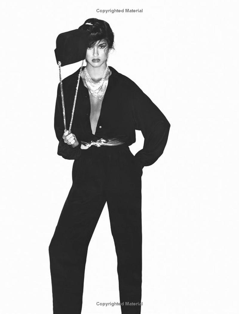 Vogue Essentials: Handbags