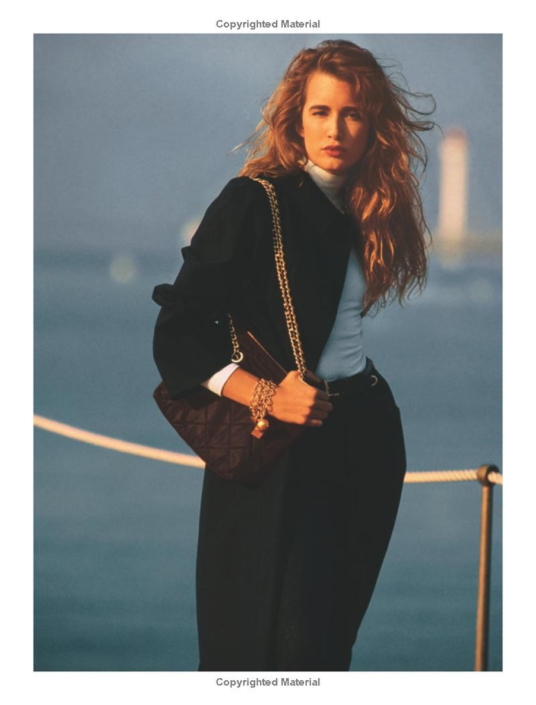 Vogue Essentials: Handbags