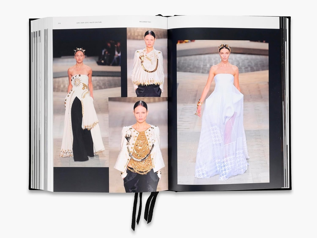 Givenchy Catwalk : The Complete Collections