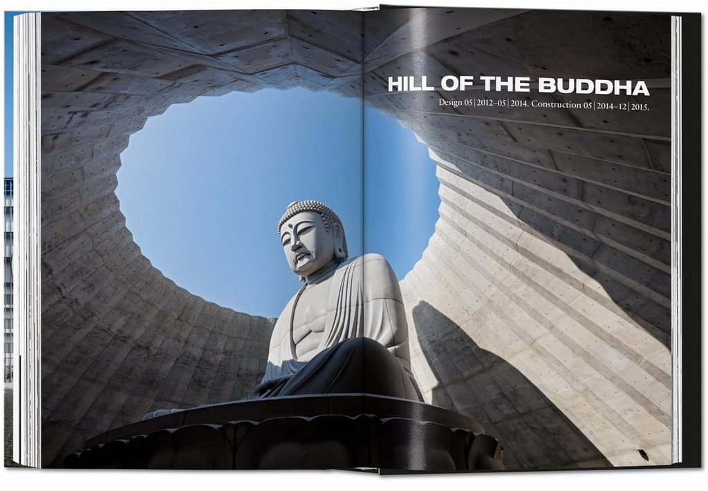 Ando. Complete Works 1975–Today. 45th Ed.