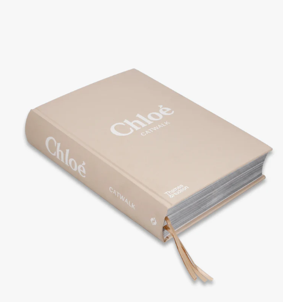Chloe Catwalk: The Complete Collections
