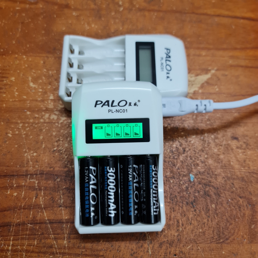 Nguyên sạc 4 pin Palo có hiển thị