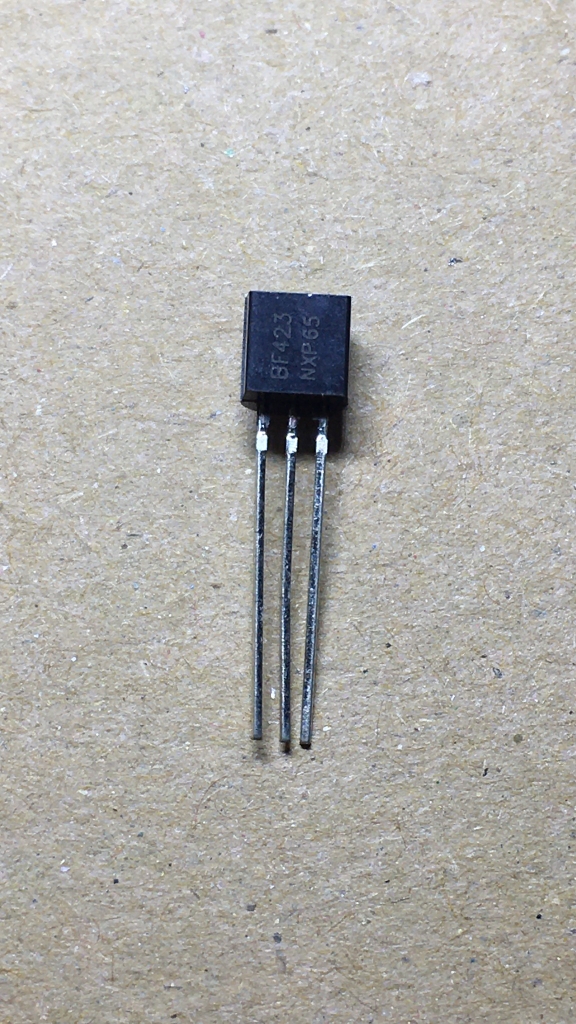Transistor BF423 F423