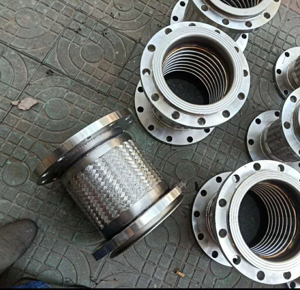 Óng Mềm Inox Hai Đầu Kết Nối Mặt Bích DN42