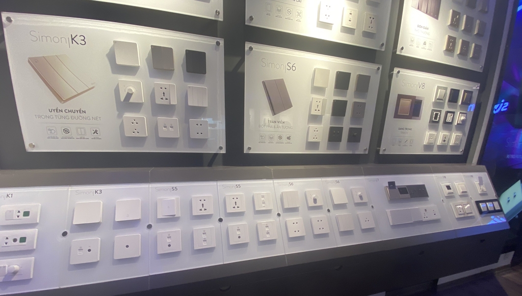 Khám Phá Thế Giới Tây Ban Nha Tại Việt Nam: Showroom Thiết Bị Điện Thông Minh Simon