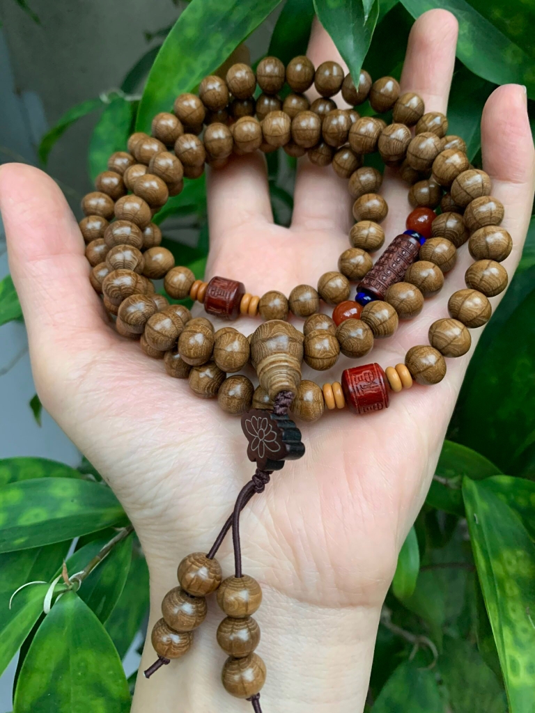 Chuỗi Gỗ Lục Đạo