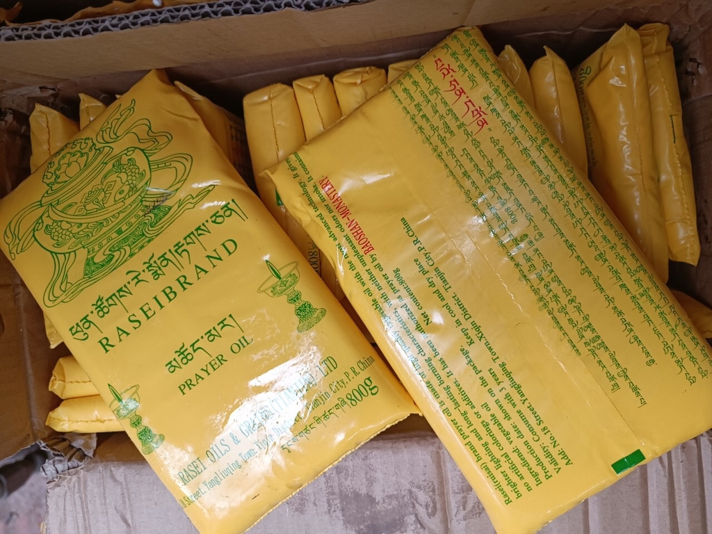 Bơ thực vật để tự đổ đèn bơ