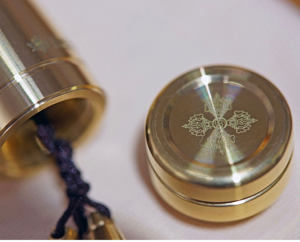 Kinh Luân đồng microfilm mini 3 triệu biến