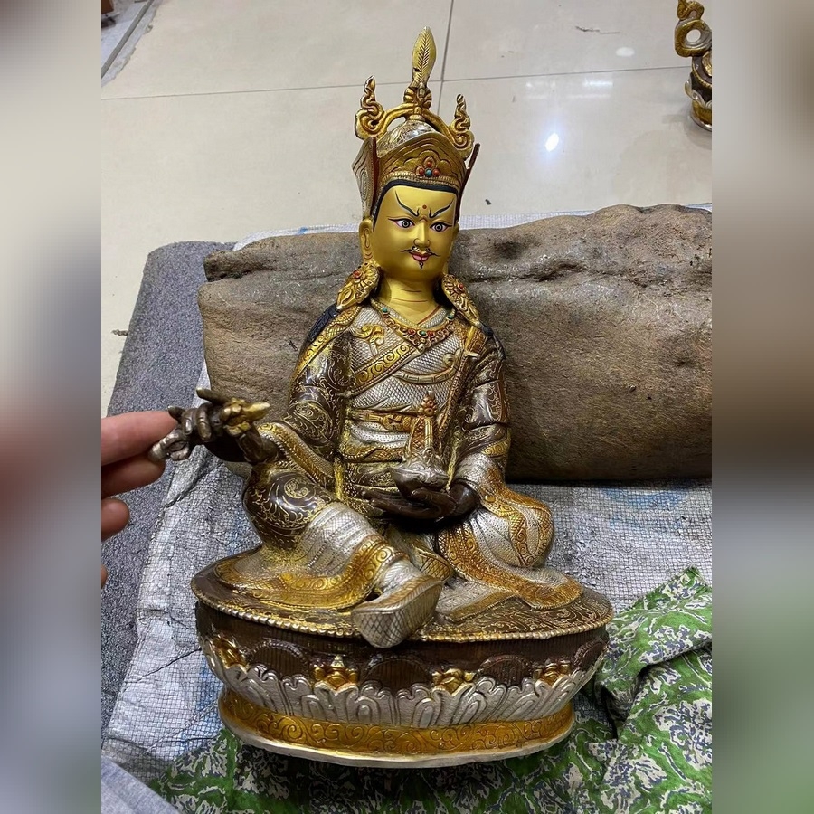 LIÊN HOA SINH KIM CƯƠNG THƯỢNG SƯ- bằng đồng Nepal 33cm