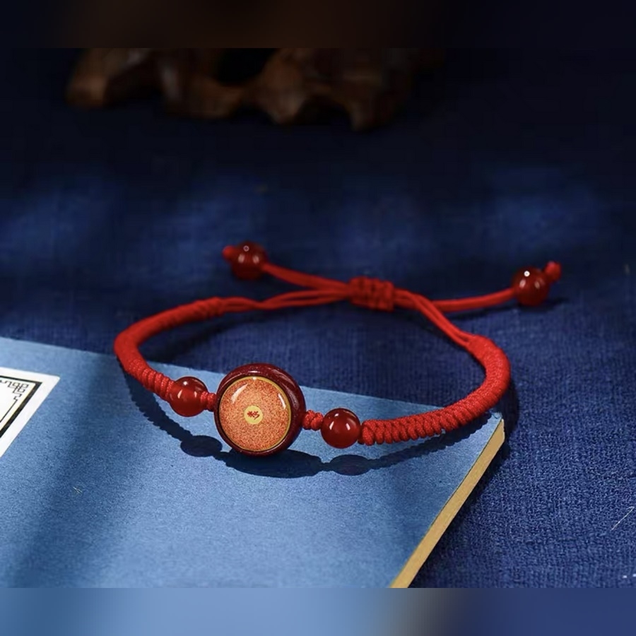 Vòng Tay Lăng Nghiêm Chusa chỉ đỏ