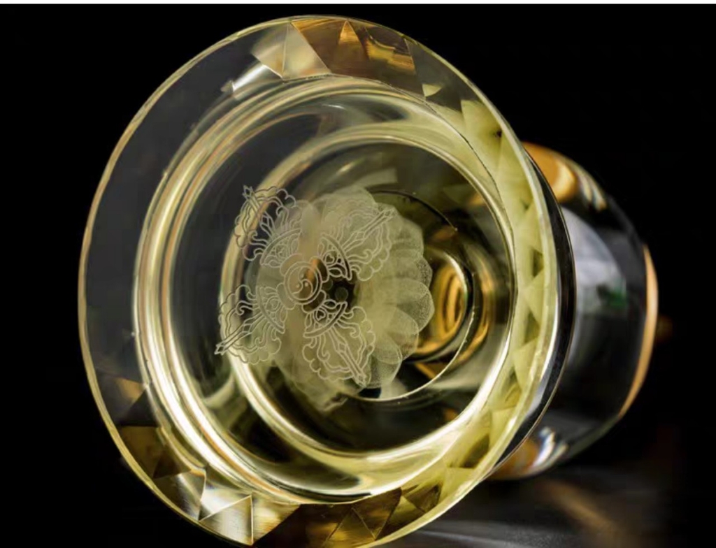 Bảo tháp Pha Lê Liên Hoa Mani