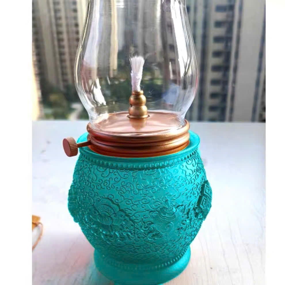 Đèn dầu liuli Bát Kiết Tường