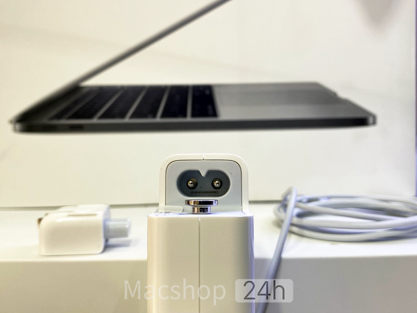 Sạc Macbook Pro 13 inch 2018 - Model A1989