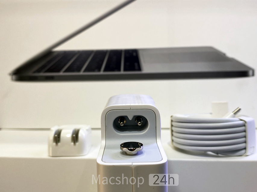 Sạc Macbook Pro 15 inch 2019 - Model A1990