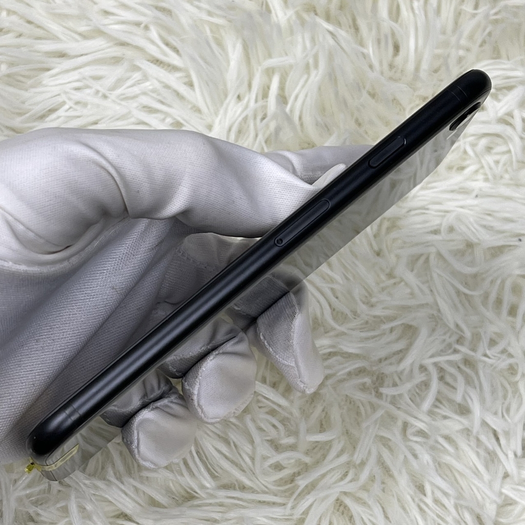 iPhone SE 2020 64GB | Zin Ốc Áp nguyên bản chưa bung | pin zin 100, sạc 1 lần | Mã số 596T | Chính Hãng Quốc Tế (Used)