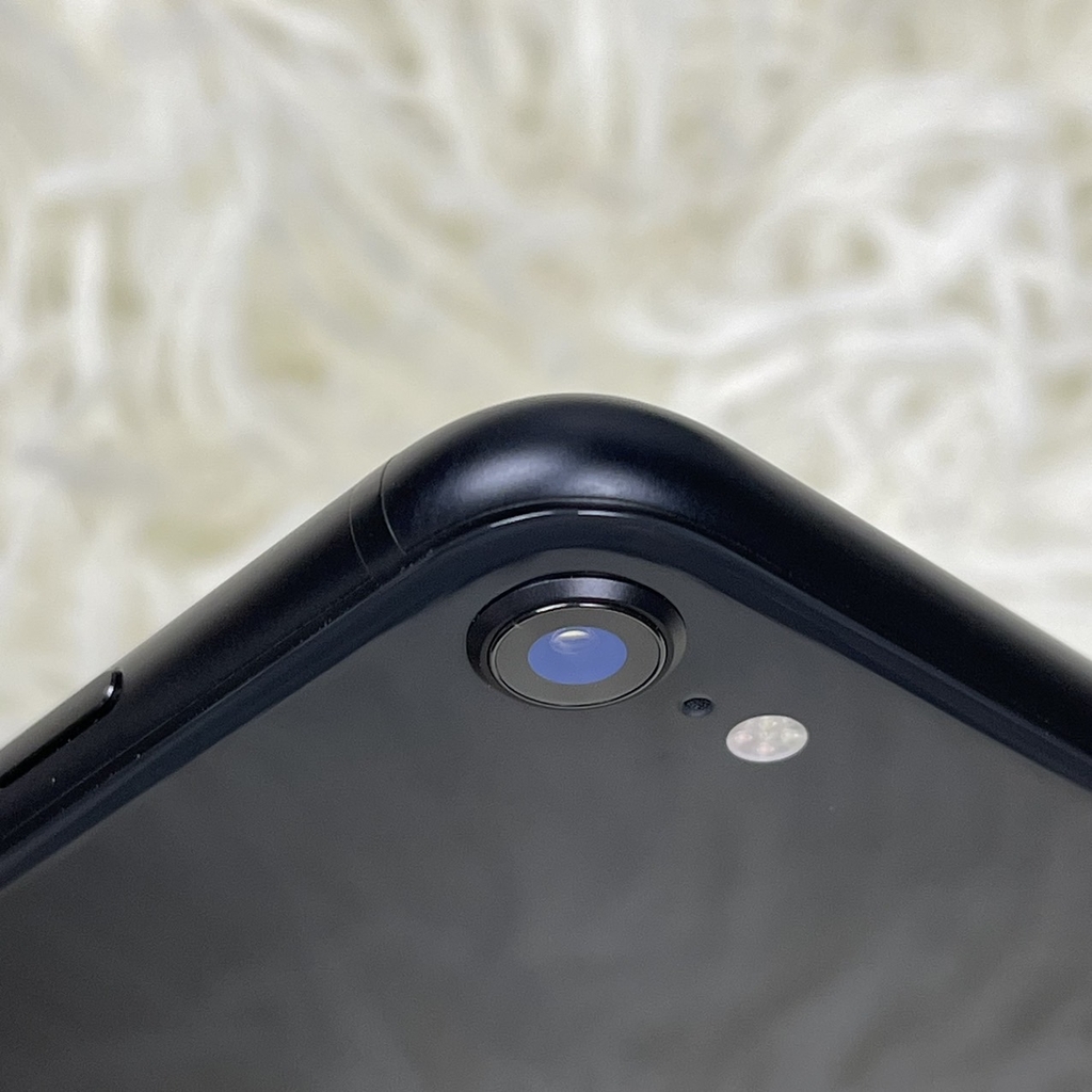 iPhone SE 2020 64GB | Zin Ốc Áp nguyên bản chưa bung | pin zin 100, sạc 1 lần | Mã số 596T | Chính Hãng Quốc Tế (Used)