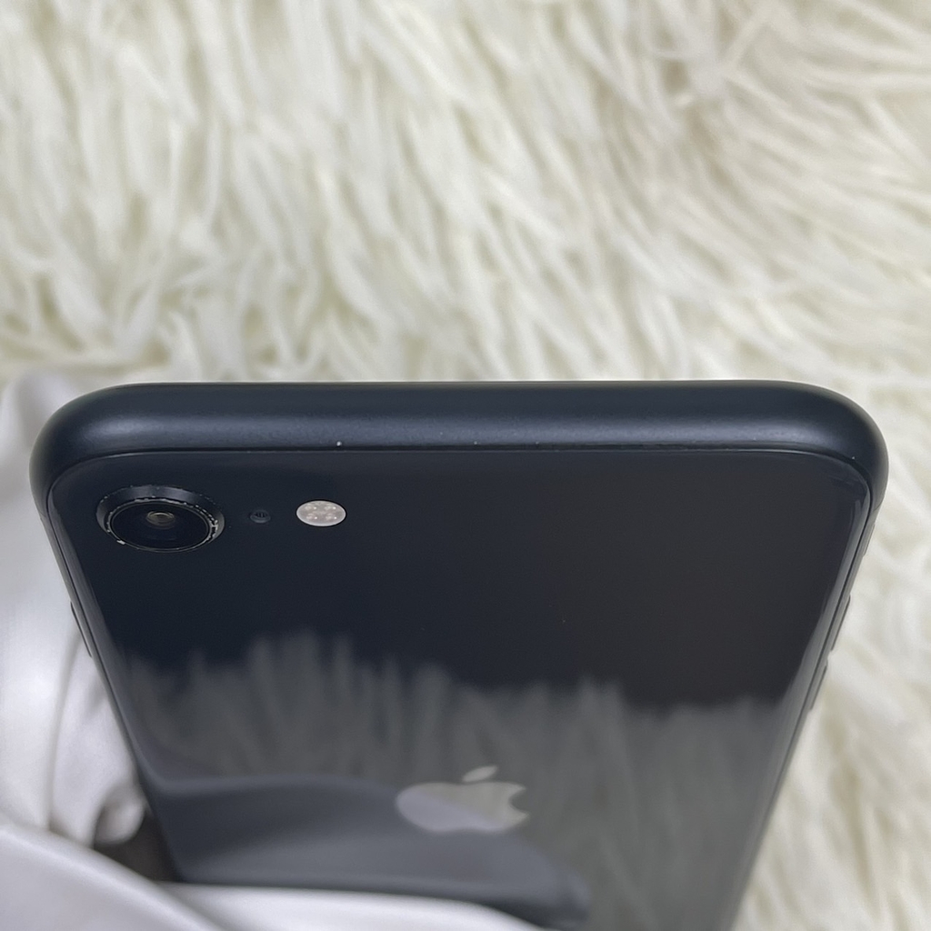 iPhone SE 2020 64GB | Zin Ốc Áp nguyên bản chưa bung | pin zin 82 | Mã số 009T | Chính Hãng Quốc Tế (Used)