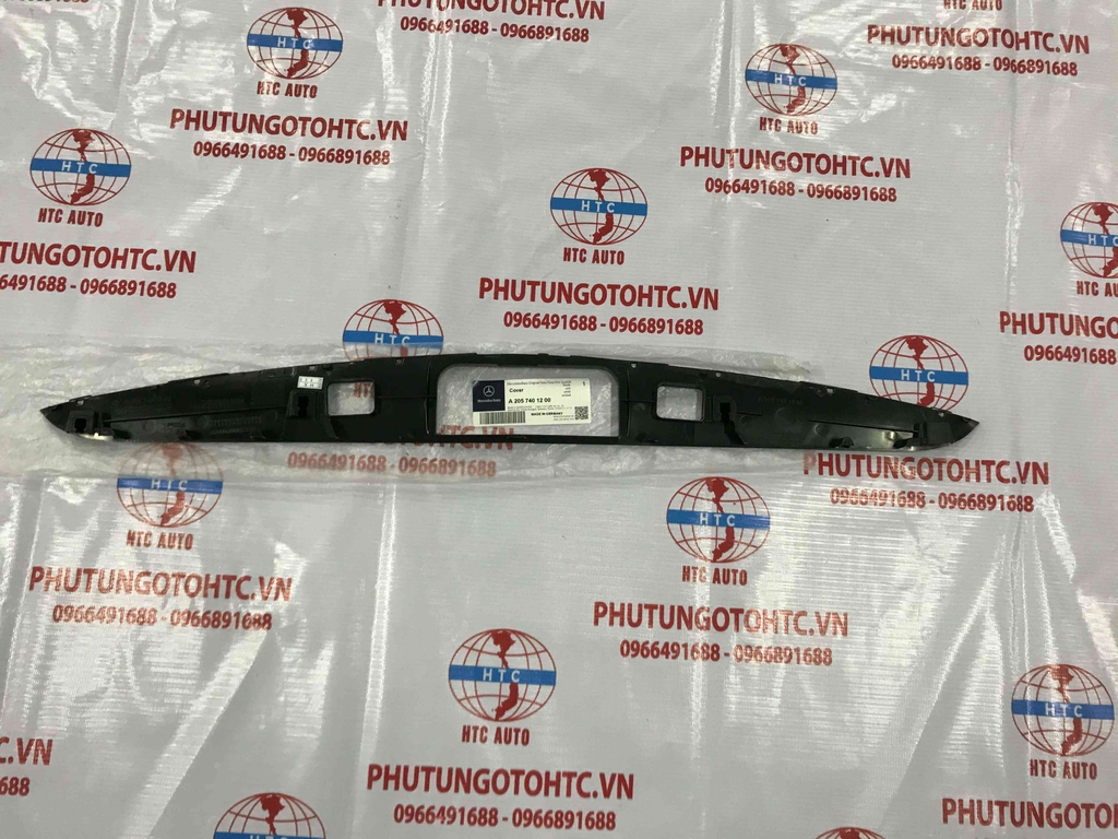 Ốp cốp sau Mercedes - Benz W205 A2057401200