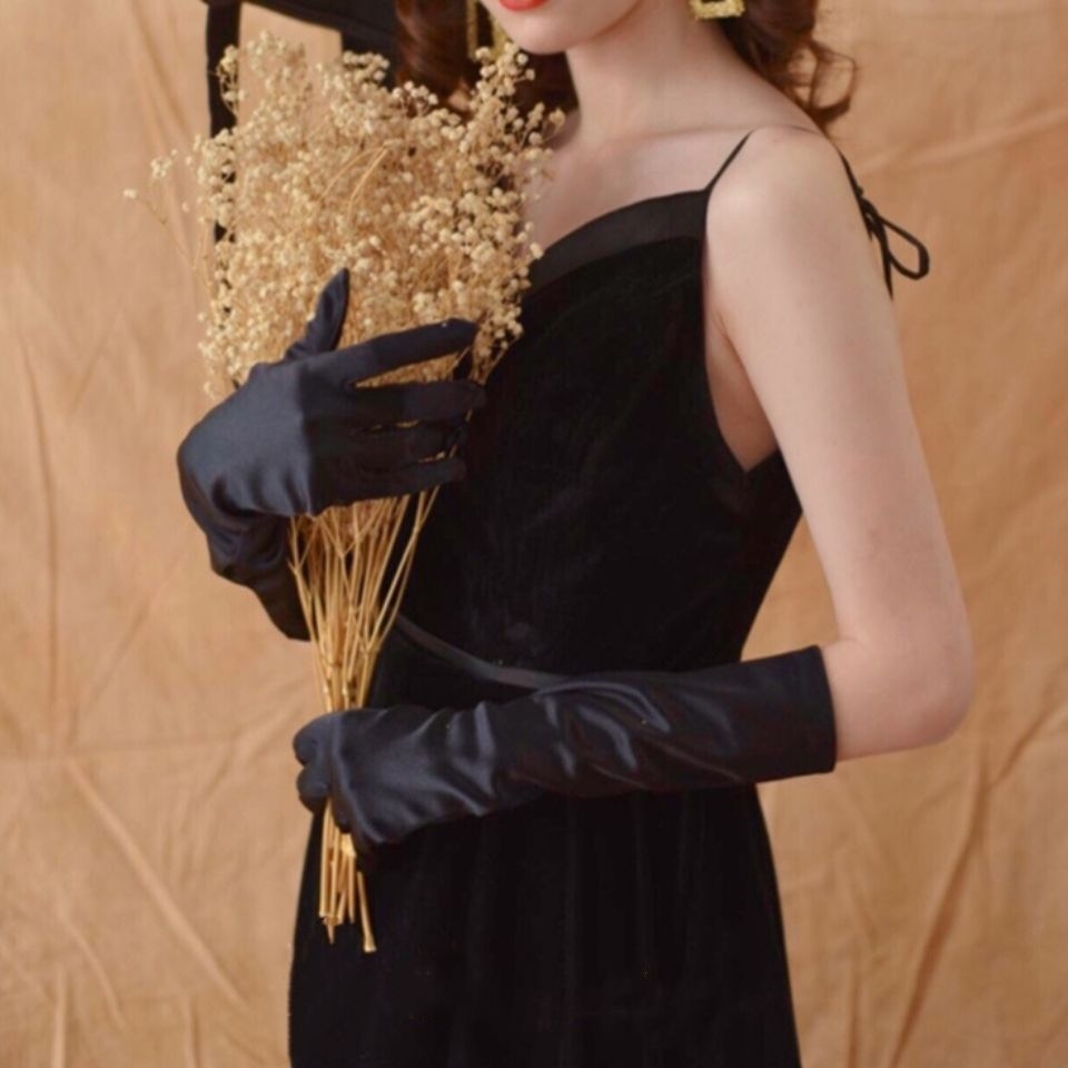 Găng tay nữ dài phi bóng đen chụp hình thời trang  dài 35 cm - Giangpkc 8-2022