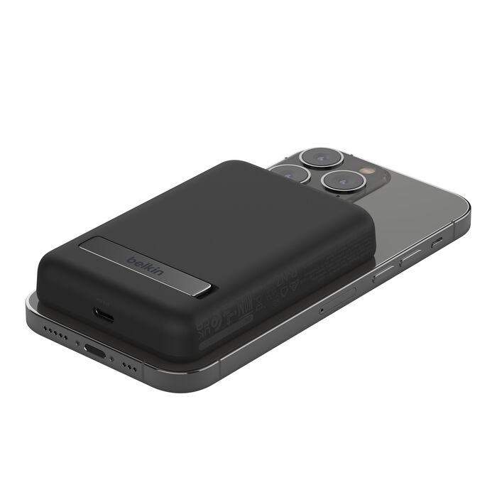 Pin sạc dự phòng Belkin BoostCharge Magnetic Wireless Power Bank 5000mAh