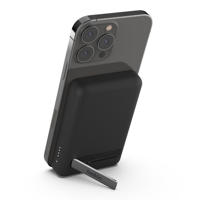 Pin sạc dự phòng Belkin BoostCharge Magnetic Wireless Power Bank 5000mAh