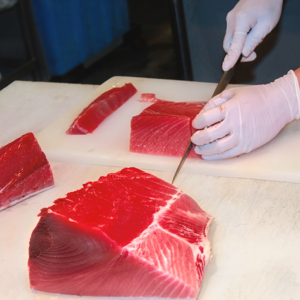 Cá Ngừ Saku Ăn Sashimi