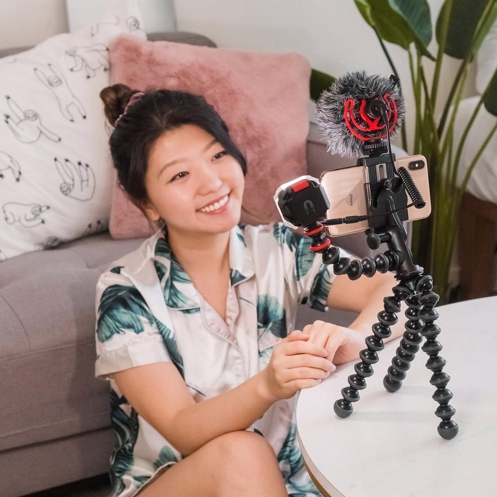 Vlog Kit cho điện thoại Joby Beamo Mini LED + GorillaPod Mobile Rig - JB01635+JB01524