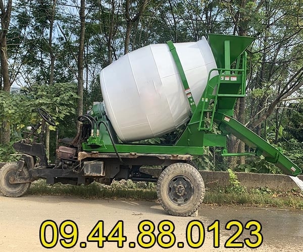 Bồn trộn bê tông 3m3 gắn xe 3 bánh