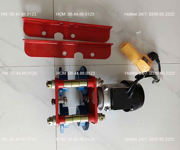 Con chạy điện Niki 1 tấn 220V