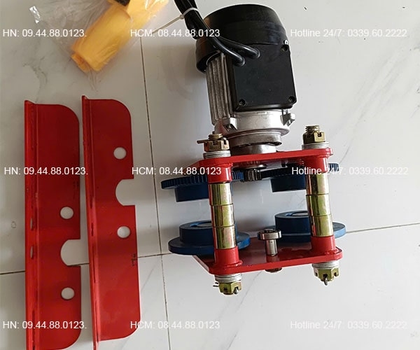 Con chạy điện Niki 1 tấn 220V