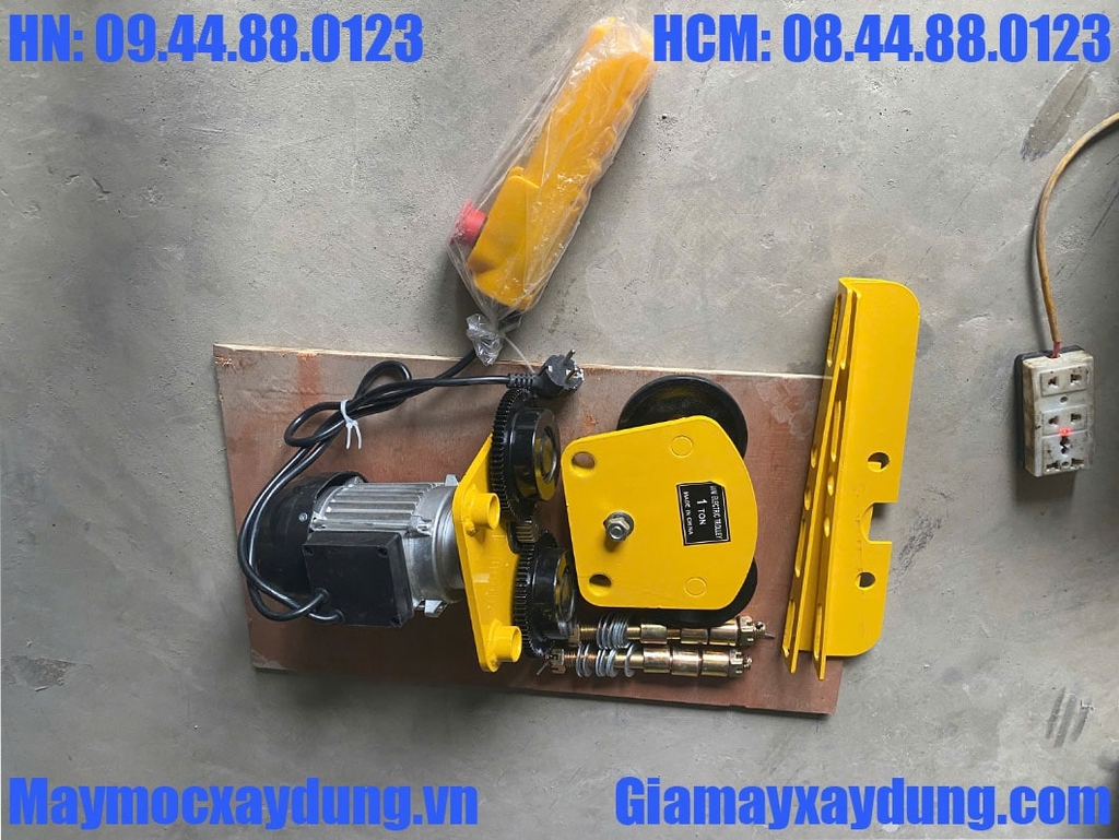 Con chạy điện Niki 1 tấn 220V