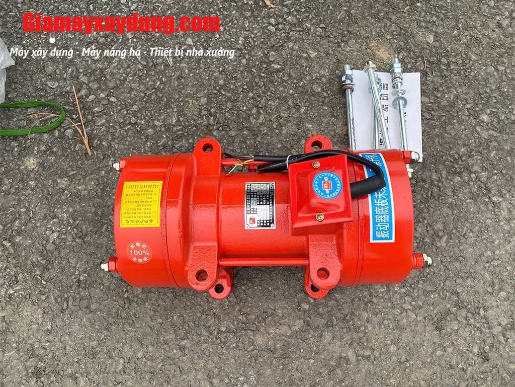 Đầm rung bê tông Hua ling 2.2KW ZW10 380V