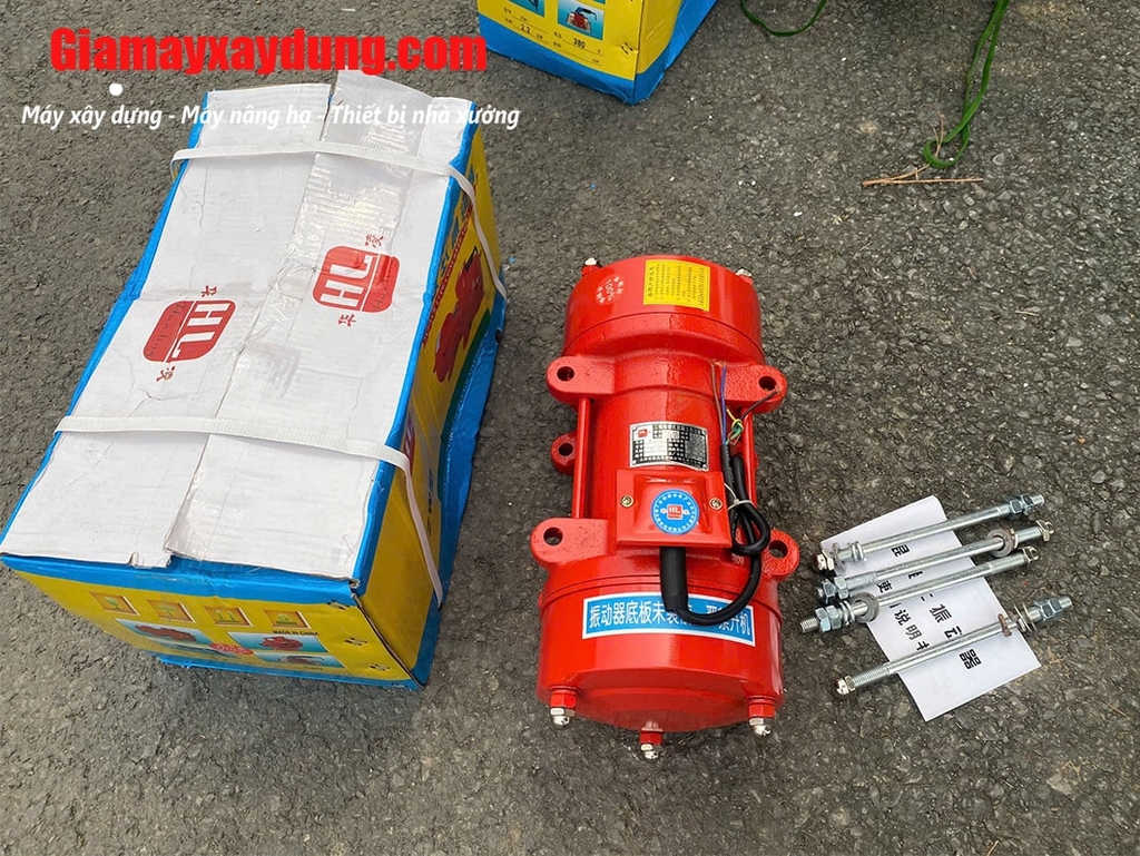 Đầm rung bê tông Hua ling 2.2KW ZW10 380V