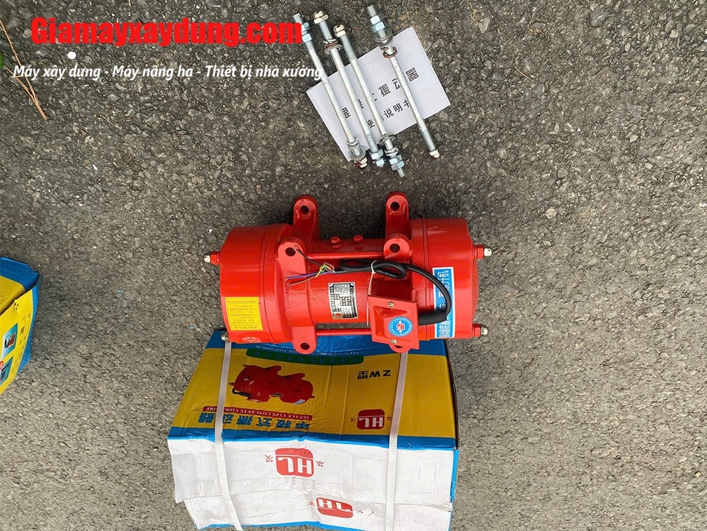 Đầm rung bê tông Hua ling 2.2KW ZW10 380V