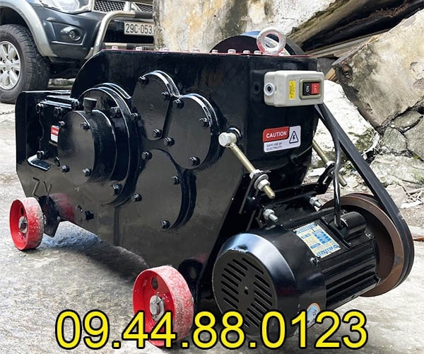 Máy cắt sắt Rakuda GQ40 3KW