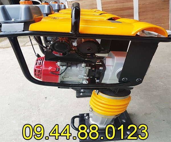 Máy đầm cóc chạy xăng Rakuda RM80 Honda GP160