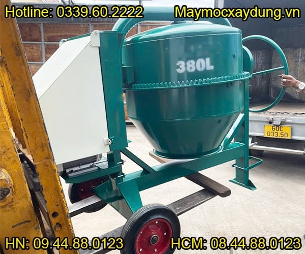 Máy trộn bê tông 380L lắp động cơ điện 2.2KW