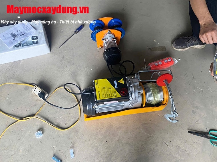 Tời điện mini Kento PA1400 30m