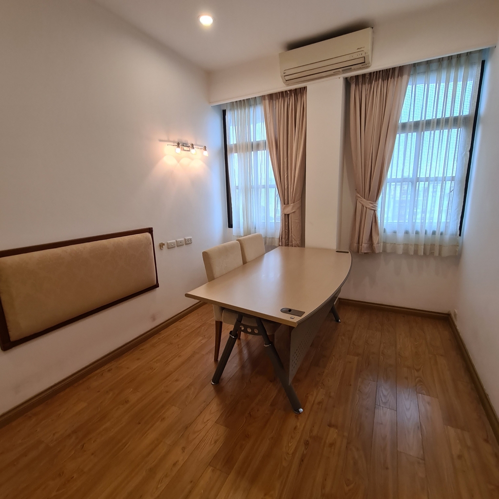 Oriental Palace - 2 bed room + 1 room