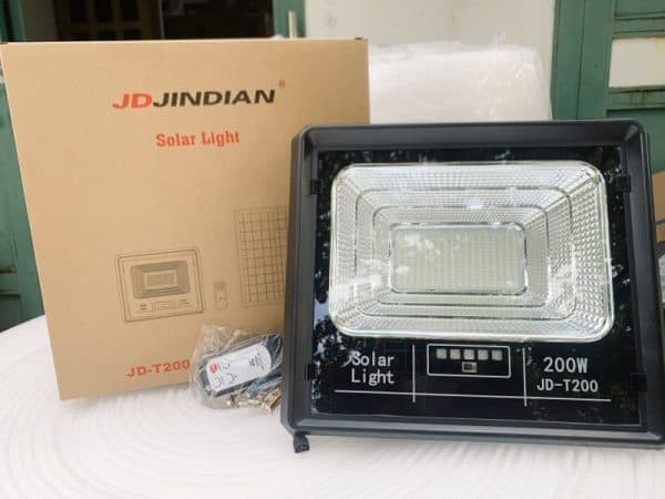 Đèn năng lượng mặt trời JINDIAN JD-T200