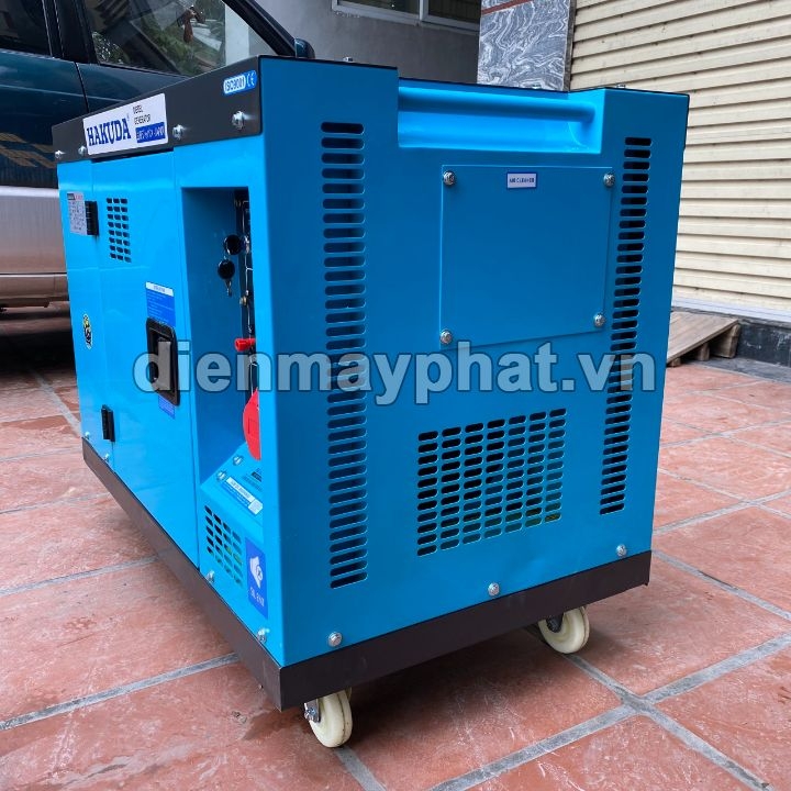 Máy Phát Điện Chạy Dầu Hakuda 7Kw HKD8700X 3 Pha