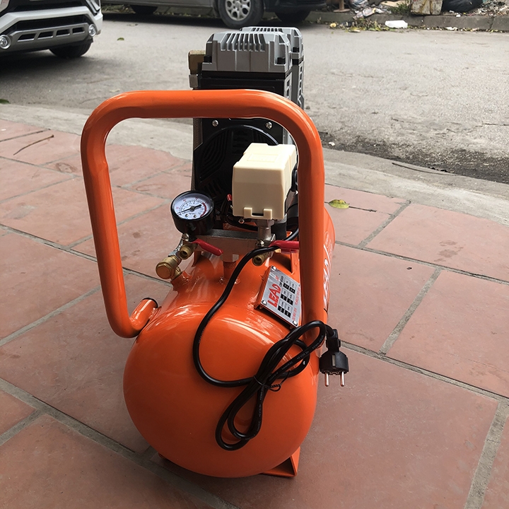 Máy Nén Khí Không Dầu Lead 3.5HP 40L LE35-40