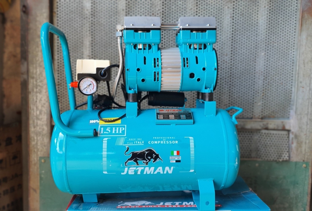 Máy Nén Khí Không Dầu Jetman 1.5HP 30L JM-780