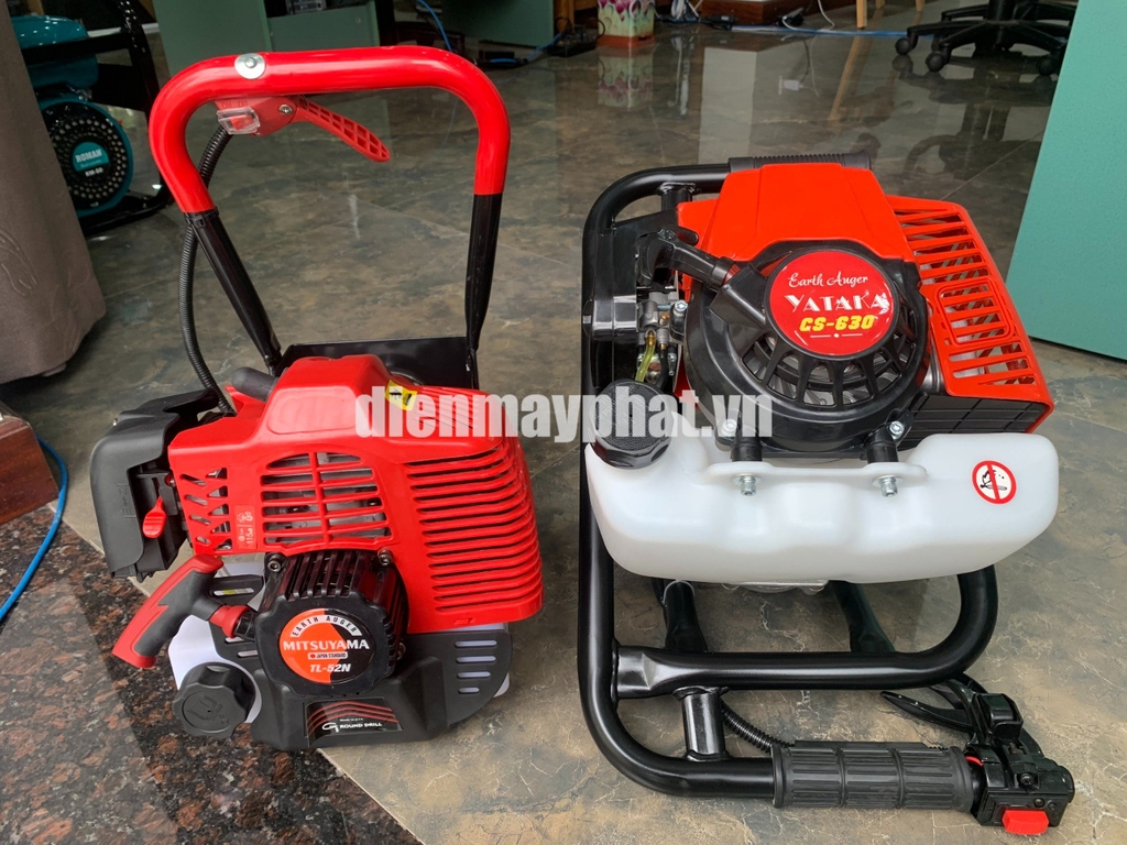 Máy Khoan Đất 2 Thì Yataka 2.3Kw CS-630