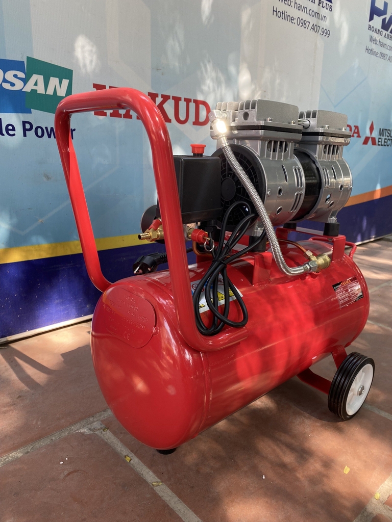 Máy Nén Khí Không Dầu Yataka 3Hp 30L CS-750